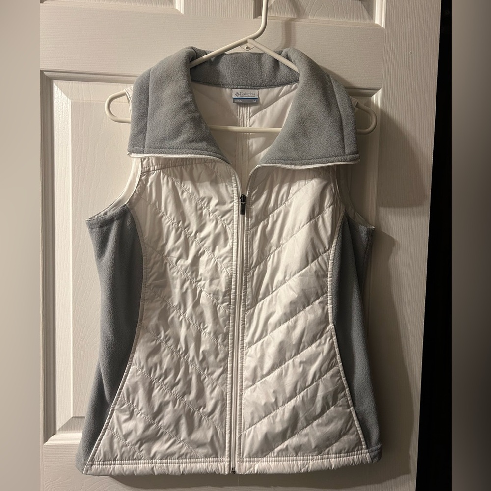 Columbia vest